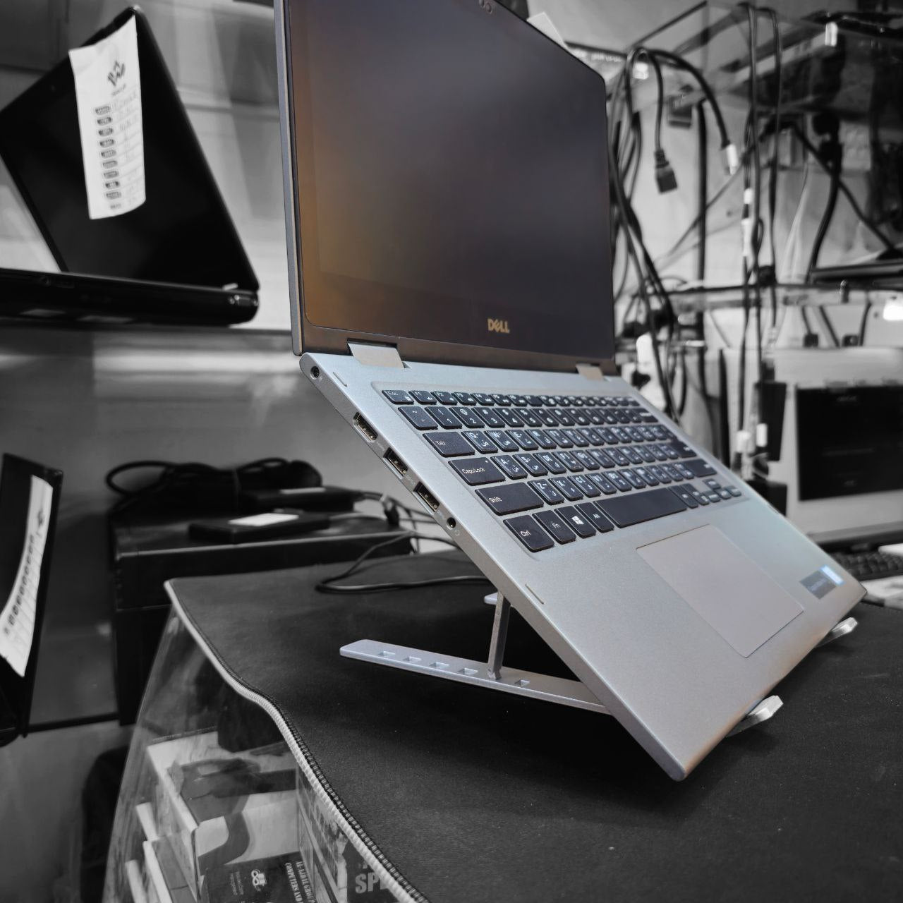 DELL INSPIRON P69G