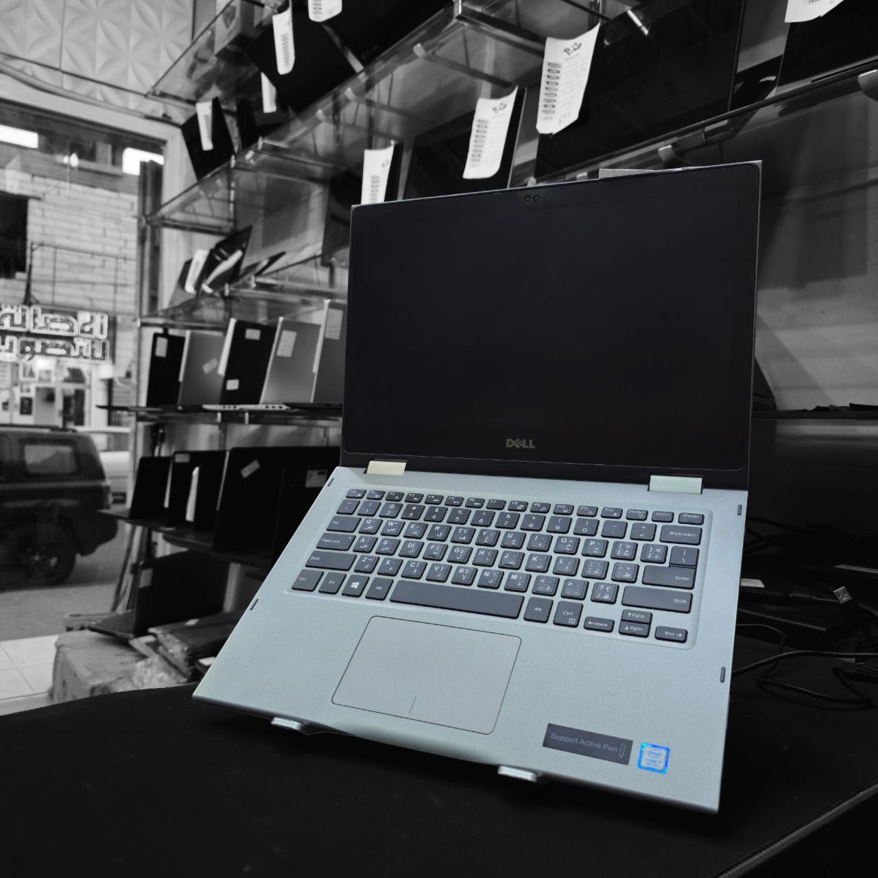 DELL INSPIRON P69G