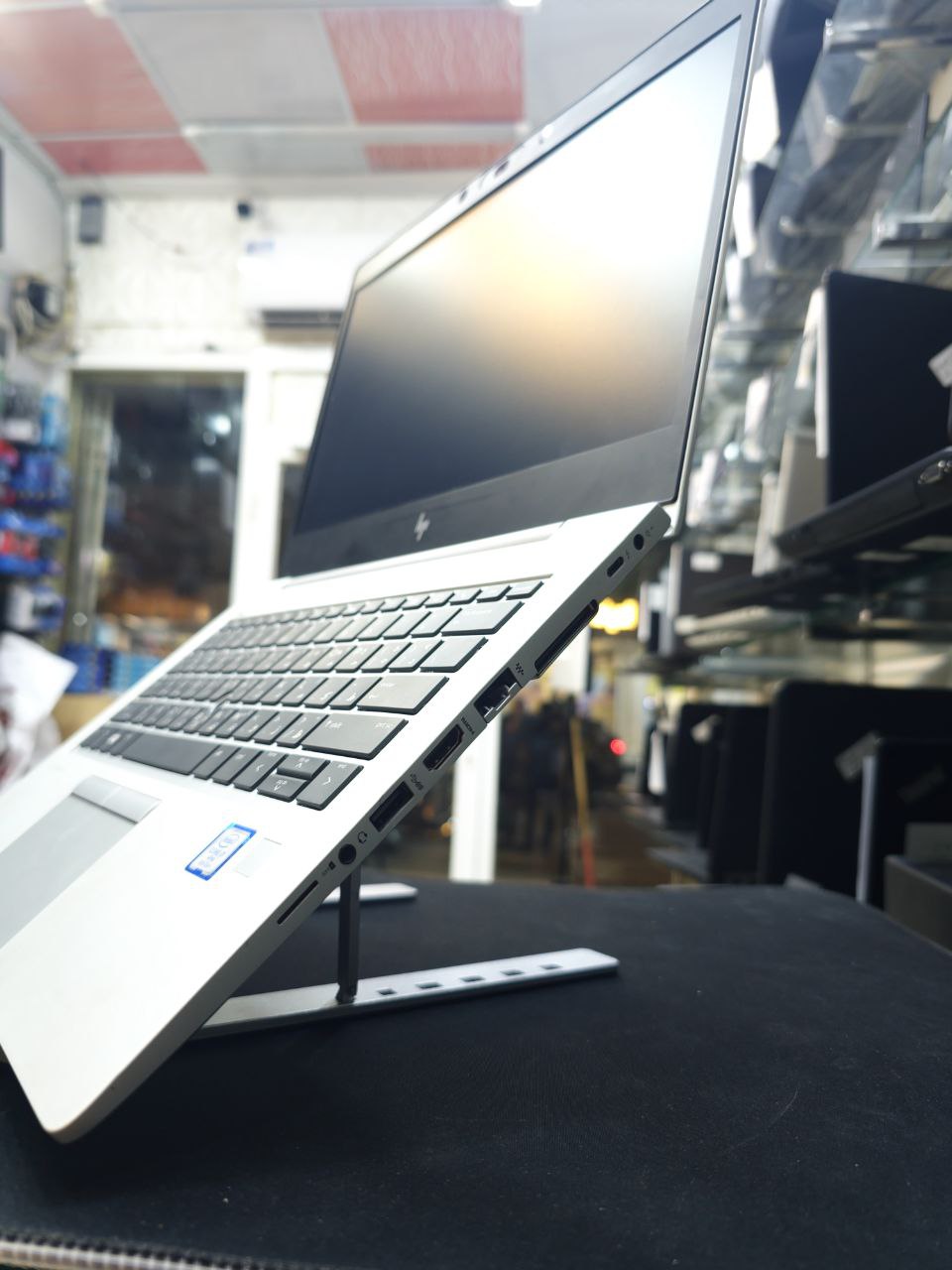 HP ELITEBOOK 830 G5