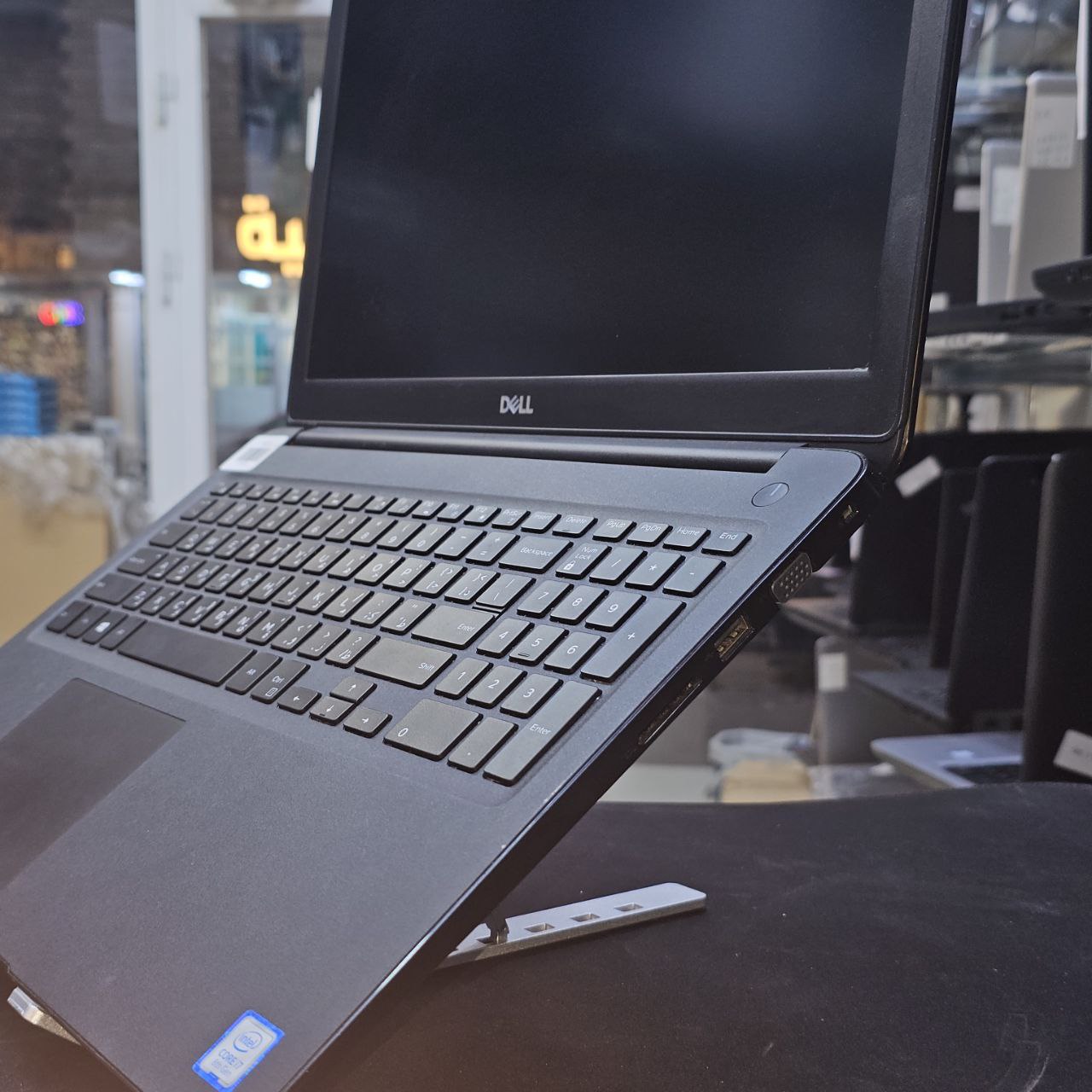 Dell Latitude 5590