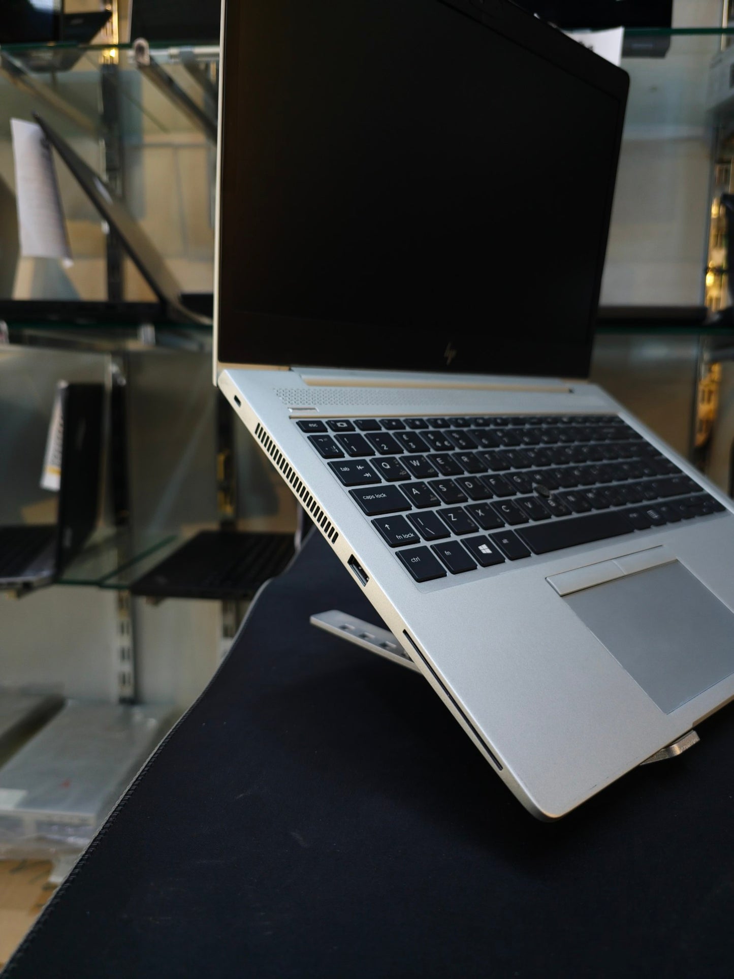 HP ELITEBOOK 840 G6